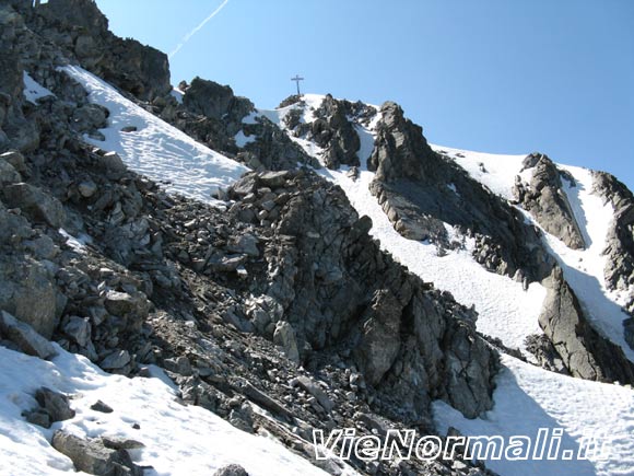 Cima di Salimmo - Rocce e neve verso la cima