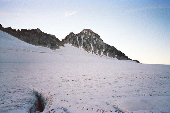 Crozzon di Lares - Il Corno di Cavento, nelle vicinanze del Passo di Val di Fumo