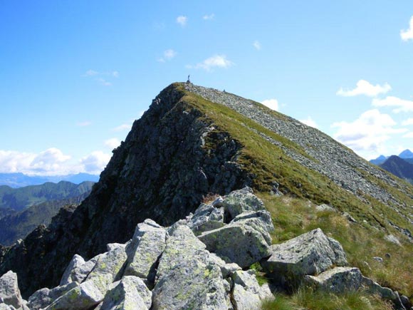 Monte Cadelle - La vetta dall'anticima