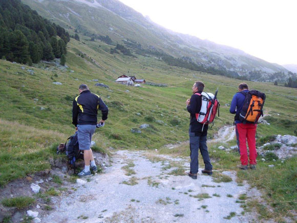 Piz Sesvenna - L'Alp Plazr, in fondo a destra lo S-charljoch