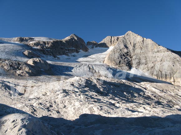 <font size='3'>Ghiacciaio della Marmolada</font>