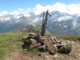 Via Normale Monte Tonale Ovest - La piccola croce sulla cima