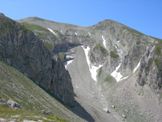 Via Normale Monte Mozzone - Salendo sul Mozzone vista della Vetta Occidentale del Monte Corvo 2533 m