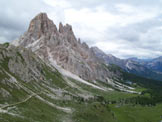 Via Normale Croda da Lago - La Croda da Lago vista dalla forcella Ambrizzola