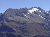 Via Normale Basodino - Il versante W di salita. Da sx Kastelhorn, Pizzo Cavergno e Basodino