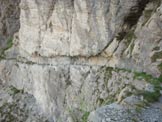 Via Normale Monte Toraggio - Tratto scavato nella roccia del Sentiero degli Alpini.