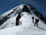 Via Normale Punta San Matteo - Ver. SW - Sulla cresta verso il canale