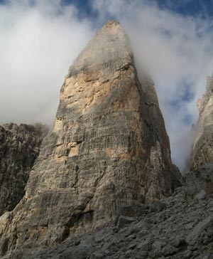 Via Normale Campanile Basso