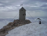 Via Normale Monte Triglav - La caratteristica torretta metallica di vetta