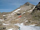 Via Normale Pizzo Forato - Dal Lago Croce, a sinistra il Passo Forato e a destra il Pizzo Forato