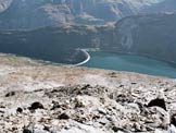 Via Normale Pizzo della Pal - In discesa, al centro il muraglione della diga