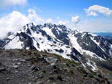 Via Normale Pizzo di Rodes (cresta WNW) - Panorama di vetta, al centro la Punta di Scais e il Pizzo di Redorta