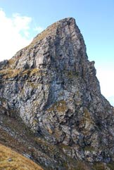 Via Normale Corno di Dombastone - La Cresta Est dalla selletta.