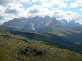 Via Normale Cima di Lusia - Dalla cima, vista memorabile sulle Pale di San Martino.