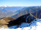 Via Normale Monte Combana - Cresta E - A sinistra il M. Olano, a destra la Cima della Rosetta, dalla vetta