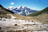 Via Normale Angelo Piccolo - cresta W - In discesa, nell’alta Valle di Zai, di fronte all’Ortles