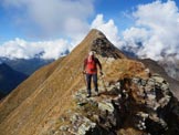 Via Normale Monte Cimone - Il mio compagno Sandro sotto la cresta 