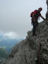 Via Normale Creton di Clap Grande - Alessandro sul traverso dopo la forcella