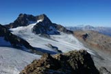 Via Normale Piz Porchabella - A sinistra il Piz Kesch, dalla vetta