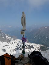 Via Normale Monte Madonnino - La Madonnina in vetta