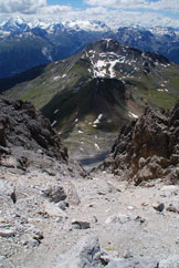 Via Normale Piz Starlex - La forte pendenza del canale vista dallalto.