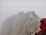 Via Normale Torre della Creta di Aip - La cima avvolta dalla nebbia