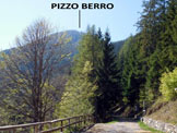 Via Normale Pizzo Berro - Il Pizzo Berro, dal piazzale del Rif. Ronchi