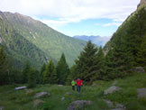 Via Normale Corno delle Granate - Salendo per il bosco