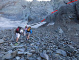 Via Normale Pizzo del Diavolo di Tenda - da Ambria - Il ghiacciaio e linizio della cengia che conduce alla B.tta di Podavit