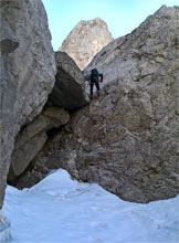 Via Normale Cima Baione - Canale Ovest - Il salto nel Canale del Coperchio