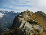 Via Normale Monte Palino - La vetta e a sinistra il Gruppo del Bernina
