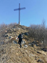 Via Normale Pizzo Corno - La croce di vetta