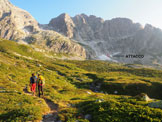 Via Normale Poncione di Cassina Baggio - Cima S (Via Tanti Auguri) - Avvicinamento: l´attacco si trova proprio in mezzo ai due nevai