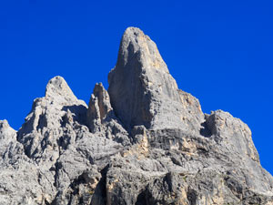 Via Normale Cima della Madonna (Spigolo del Velo)