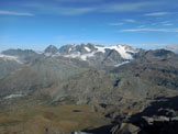 Via Normale Pizzo Scalino - dalla Val Painale - Panorama di vetta sullintero Gruppo del Bernina, in basso il Piano di Campagneda