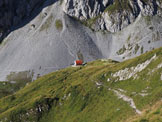 Via Normale Pizzo della Presolana Centrale - Bivacco Citta di Clusone visto dal traverso che porta allimbocco del Canale