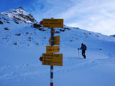 Via Normale Piz Campagnung - La palina segnaletica all´imbocco della Val d´Agnel