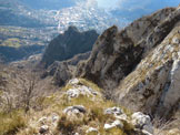 Via Normale Corna di Medale  Monte Coltignone - In discesa dal M. Coltignone, al termine dei prati e allinizio delle catene