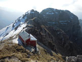 Via Normale Resegone - da Erve - Il Rifugio Azzoni, dalla vetta del Resegone