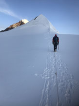 Via Normale Lyskamm traversata - Verso la Roccia della Scoperta