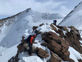 Via Normale Punta Dufour Cresta Ovest - Tratto di arrampicata con alle spalle la Nordend