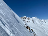 Via Normale Punta Cadini - Parete Nord - A fianco del seracco con la Punta San Matteo