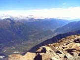 Via Normale Monte Legnone - Panorama verso la Valtellina