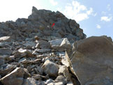 Via Normale Pizzo Penca - La parte superiore della cresta W del Pizzo Penca e la parete di II