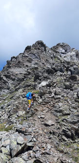 Via Normale Pizzo di Rodes (Via Rifugio Mambretti) - Passaggi in cresta