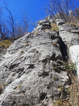 Via Normale Monte Moregallo (Cresta 50 CAI) - Il pilastrino di attacco