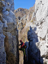 Via Normale Monte Moregallo (Cresta 50 CAI) - La caratteristica spaccatura 