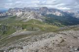 Via Normale Monte Cernera - Dalla cima lultimo tratto con il Passo Giau nello sfondo