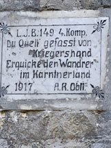 Via Normale Monte Brizzia - Targa austriaca lungo il parco tematico di guerra