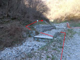 Via Normale Monte Palanzone - da Caslino d�Erba - Il punto in cui si attraversa il greto del torrente e si sale nel bosco